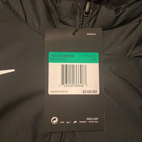 SOLD Kids Nike Black Youth Unisex Synthetic Fill Hooded Jacket Size XL NWT - Picture 6 of 14
